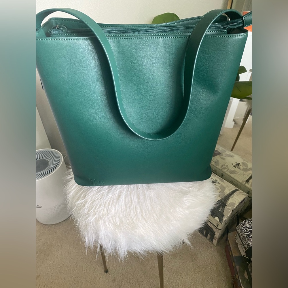 Wicked Green Beis Tote